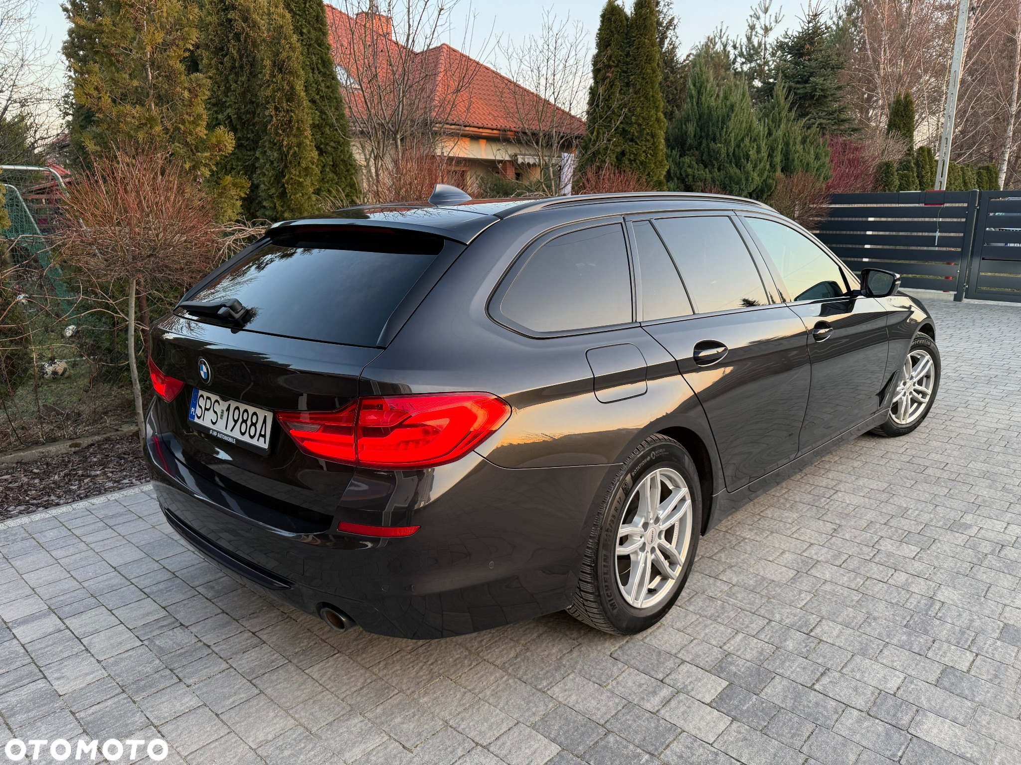 BMW Seria 5 520d Sport Line - 4