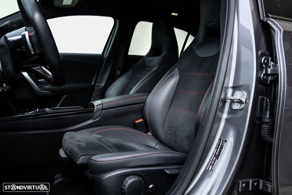 Mercedes-Benz A 250 - 25