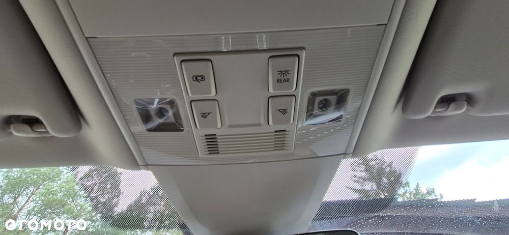 Volkswagen Passat - 16