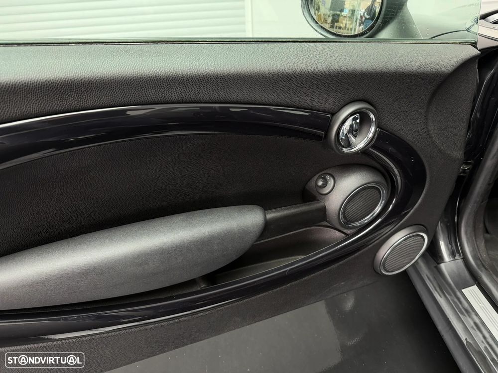 MINI 3 Portas Cooper D - 7