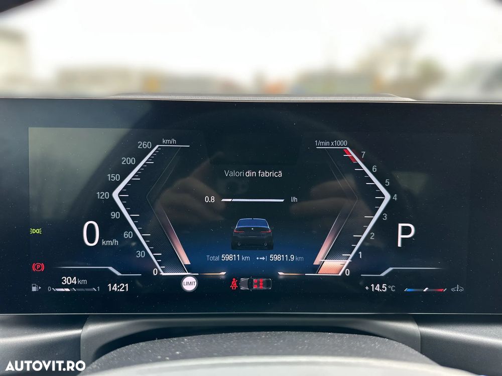 BMW Seria 3 320i xDrive Aut. - 11