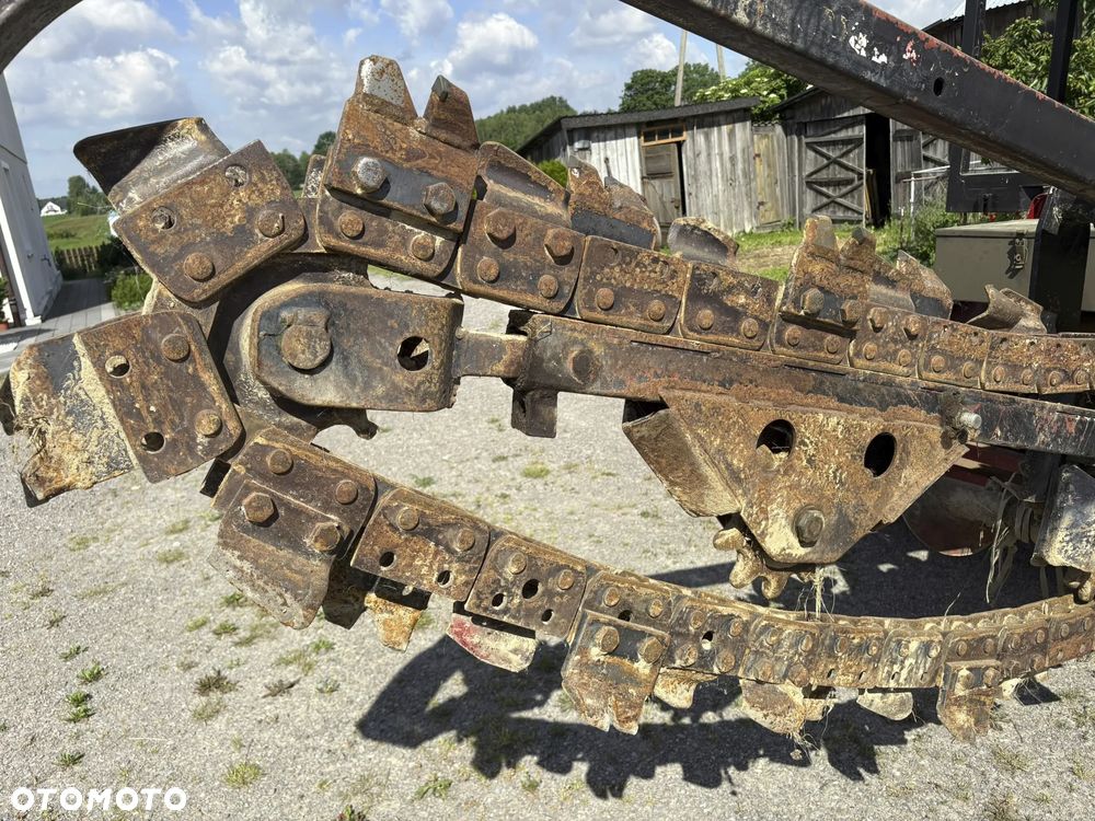 Ditch Witch r65 - 14