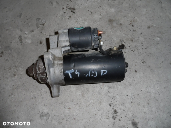 VW T4 1.9 TD 2.4 D rozrusznik