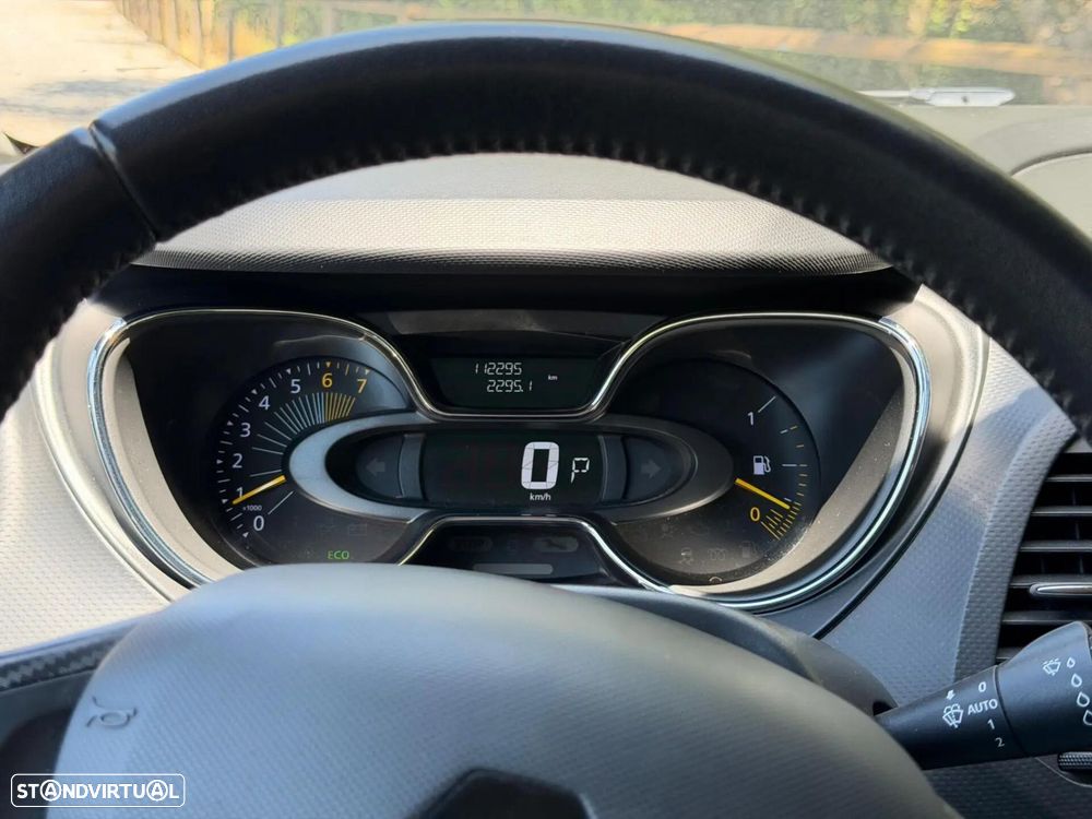 Renault Captur TCe 120 EDC Helly Hansen - 27