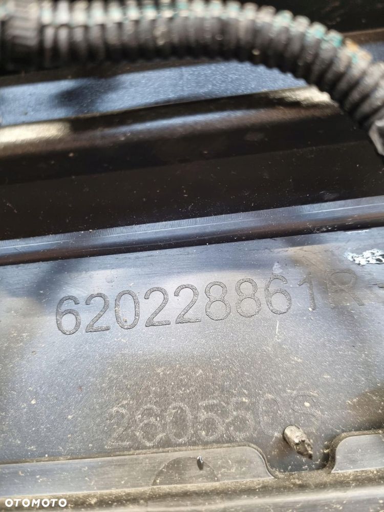 Dacia Sandero 3 III Stepway Zderzak przód przedni GRILL - 15