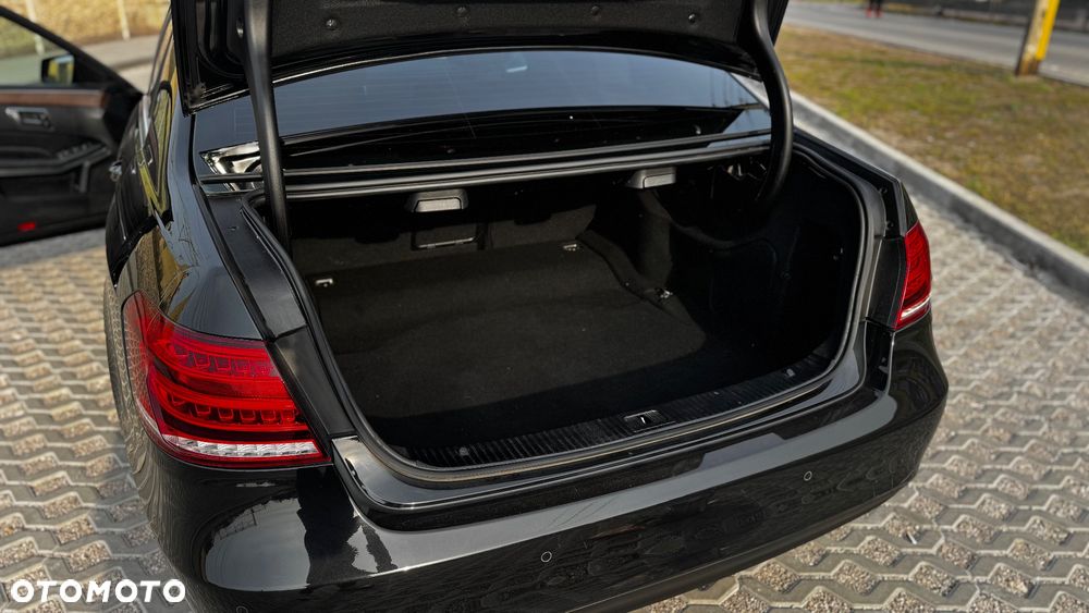 Mercedes-Benz Klasa E - 11