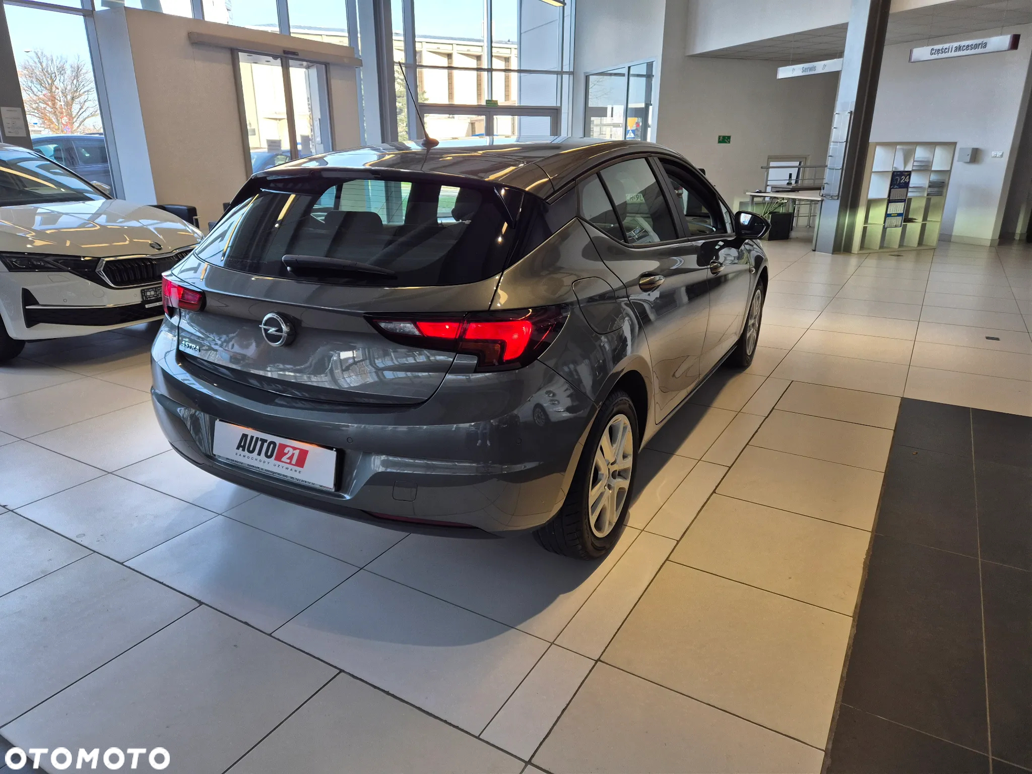 Opel Astra V 1.2 T Elegance S&S - 8