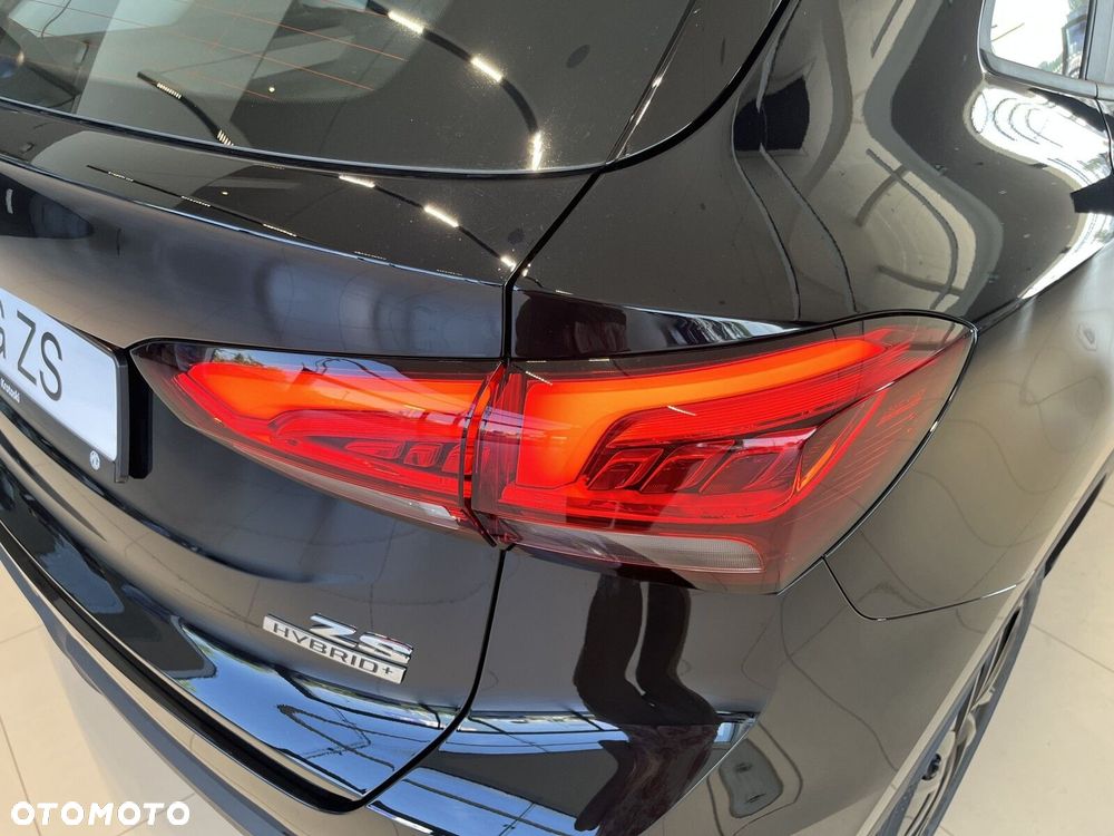 MG ZS Hybrid+ - 24