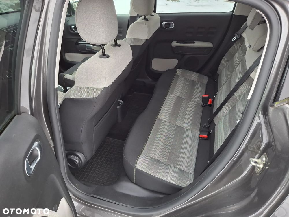 Citroën C3 Pure Tech 110 S&S EAT6 SHINE - 8