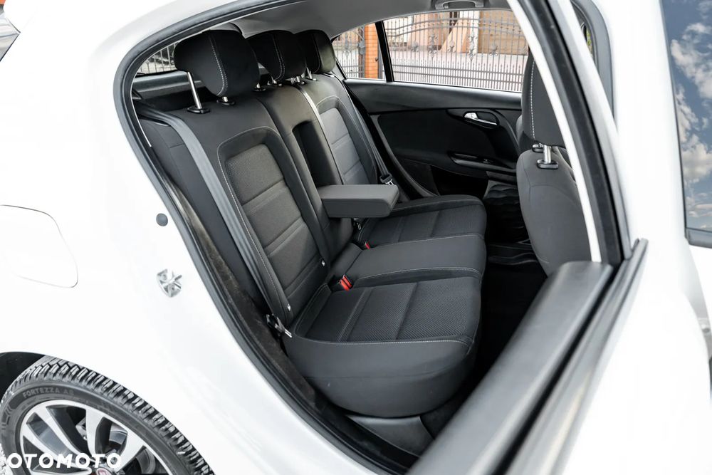 Fiat Tipo 1.6 MultiJet DCT Business Line - 22