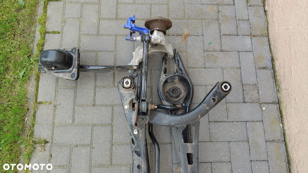 PASSAT B8 Zawieszenie Prawe Prawy Tył - 3