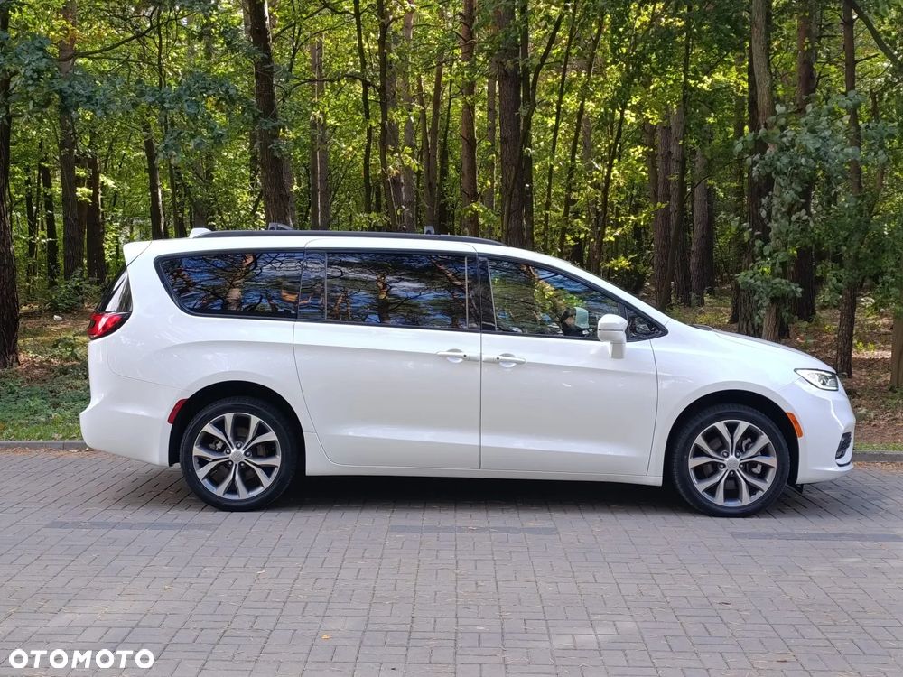 Chrysler Pacifica 2022 photo 5