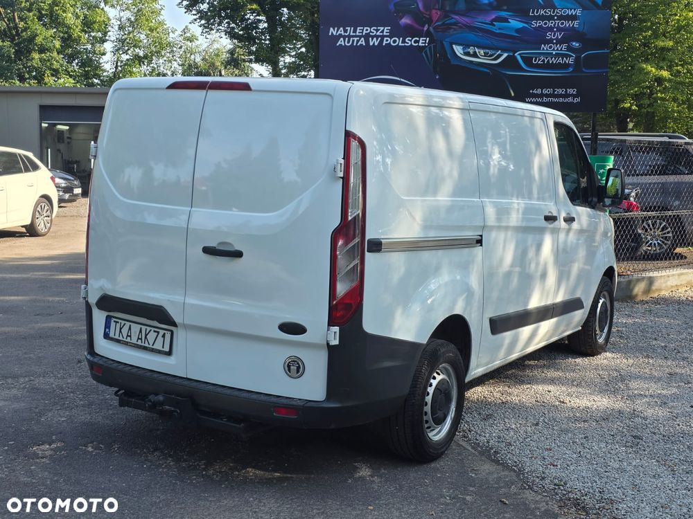 Ford TRANSIT CUSTOM - 11