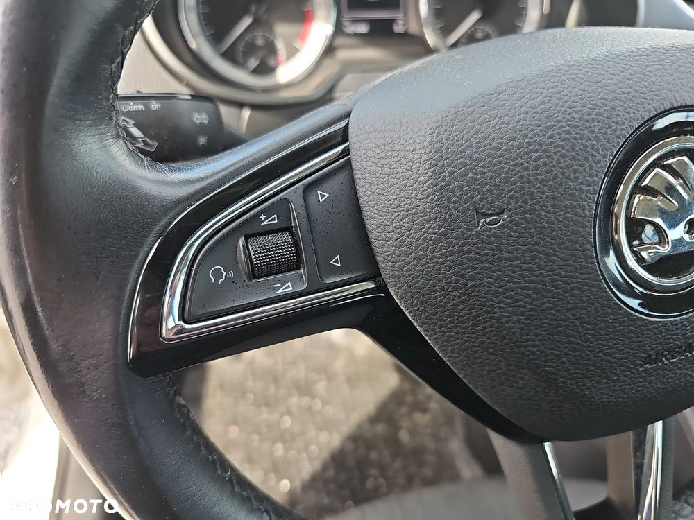 Skoda Octavia 2.0 TDI Style DSG - 18