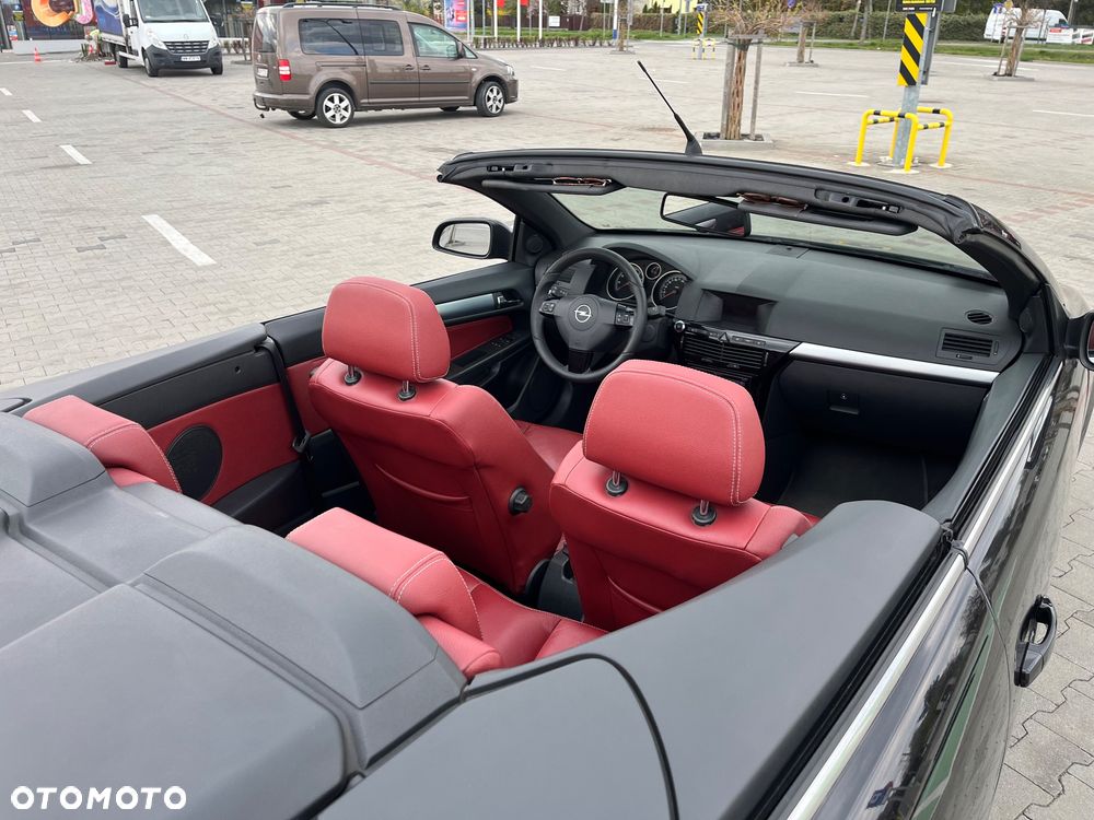 Opel Astra 1.6 Turbo Cosmo - 7