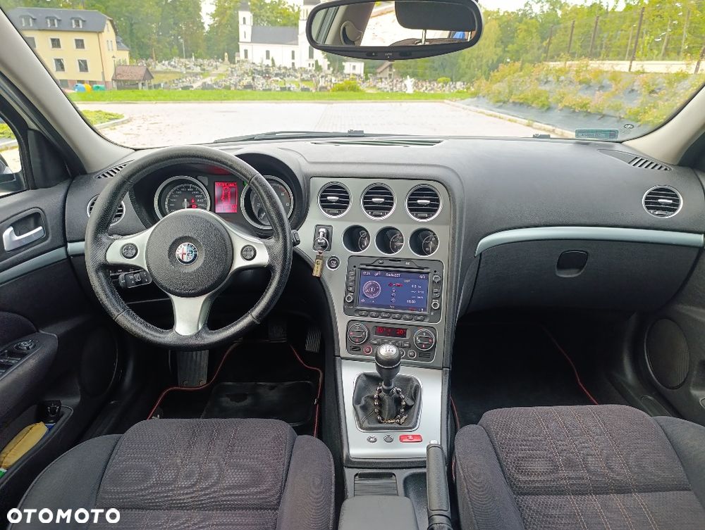 Alfa Romeo 159 - 8