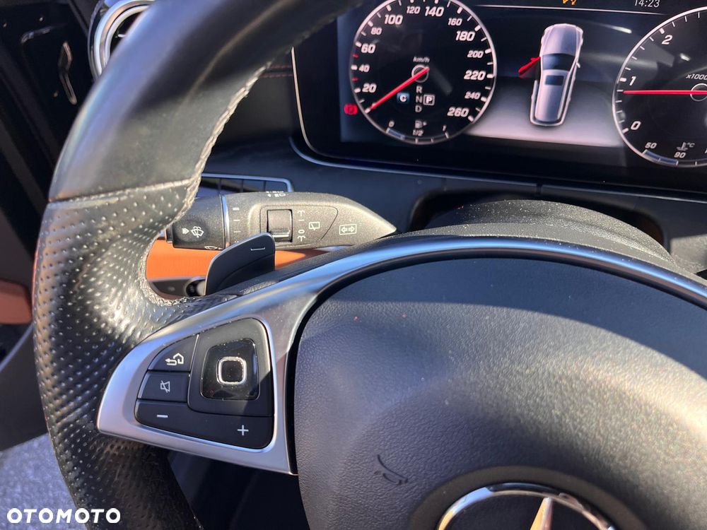 Mercedes-Benz Klasa E 220 d 9G-TRONIC AMG Line - 35