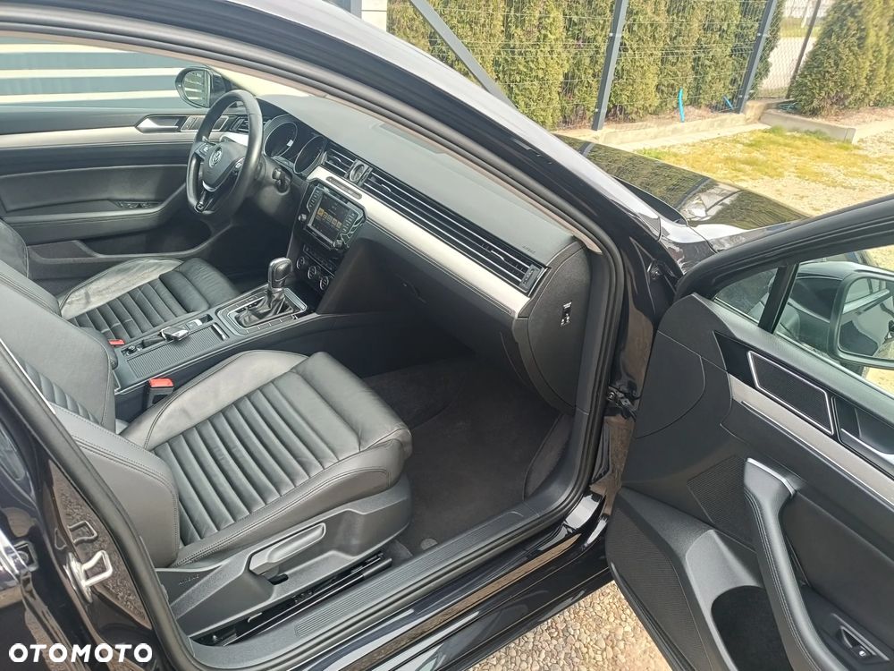 Volkswagen Passat 2.0 TDI (BlueMotion Technology) DSG Highline - 17
