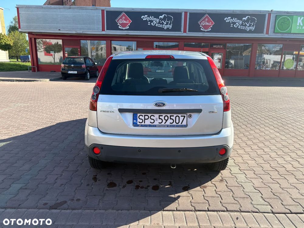 Ford Fiesta 1.4 TDCI - 8