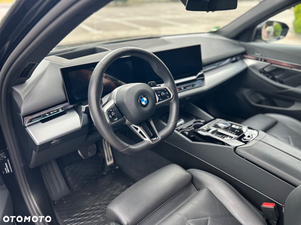 BMW Seria 5 520i M Sport Edition - 13
