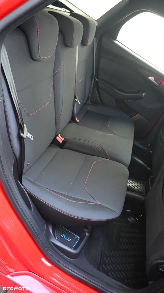 Ford Focus 2.0 TDCi ST-Line Red ASS - 30
