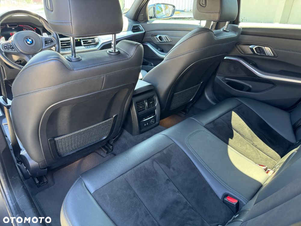 BMW Seria 3 320d xDrive M Sport Shadow - 18
