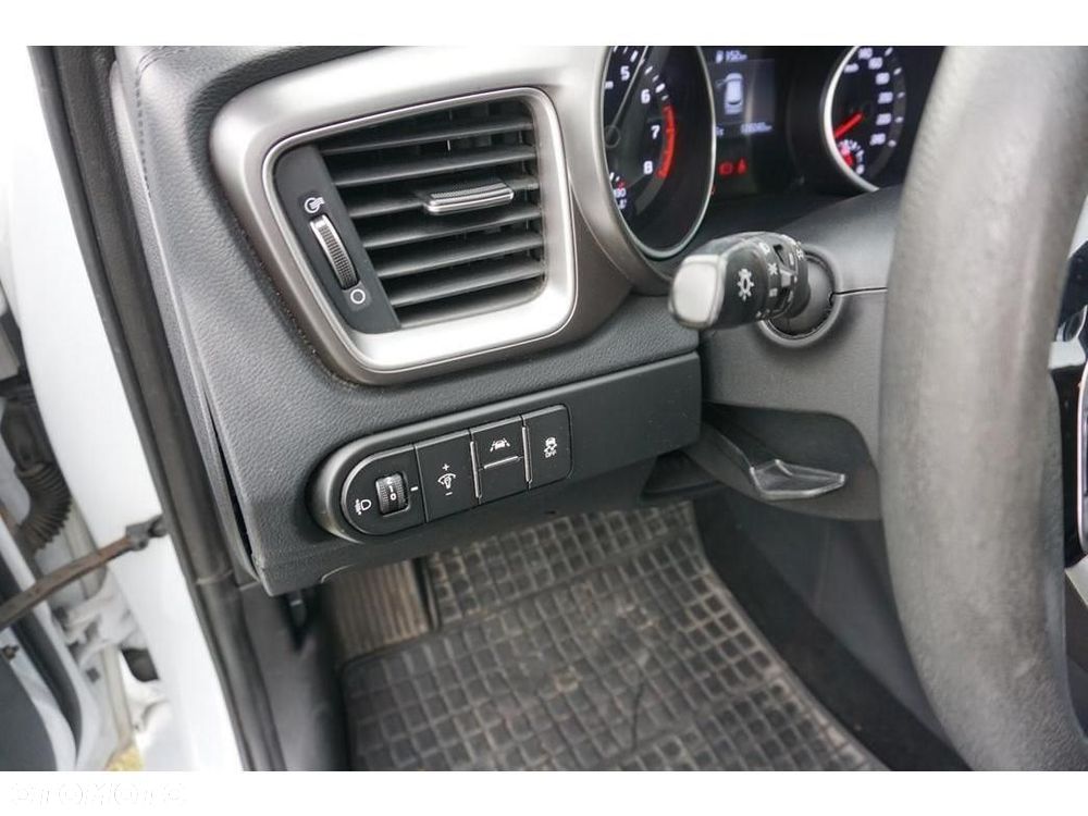 Kia Ceed - 17