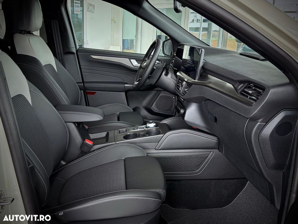 Ford Kuga 2.5 Duratec FHEV 4x4 SOUND EDITION - 26