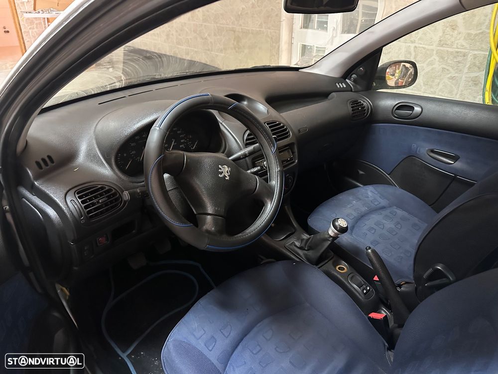 Peugeot 206 1.1 XT - 5