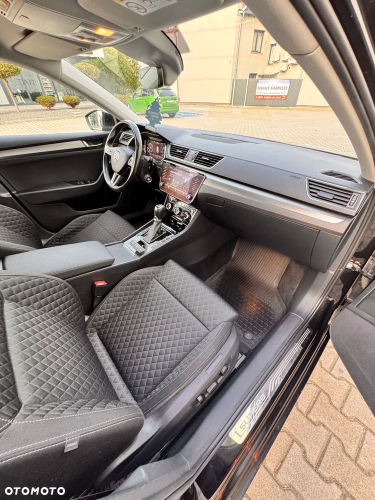 Skoda Superb 2.0 TDI L&K DSG - 21