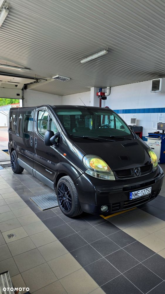 Renault Trafic - 1