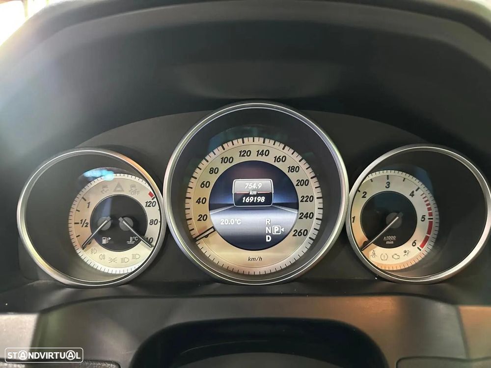 Mercedes-Benz E 250 d Auto - 33