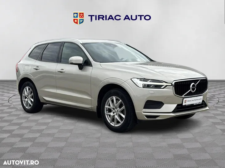 Volvo XC 60 D4 AWD Momentum - 8