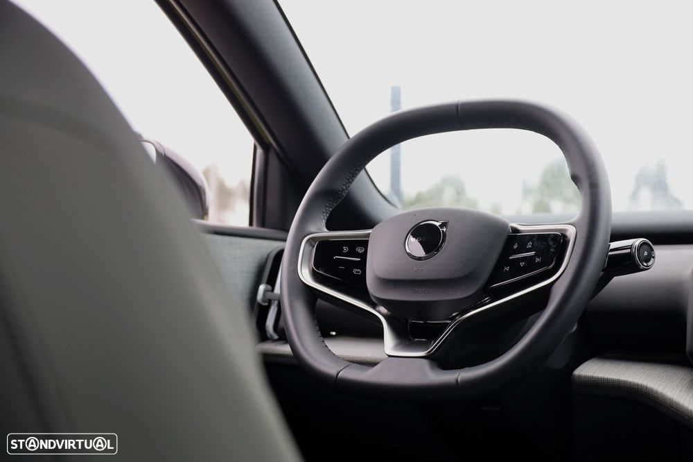 Volvo EX30 69 kWh Single Motor Extended Range Plus - 27