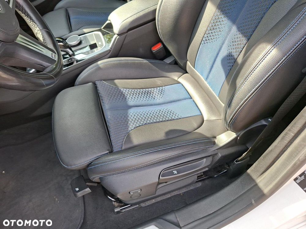 BMW Seria 2 218i M Sport - 13