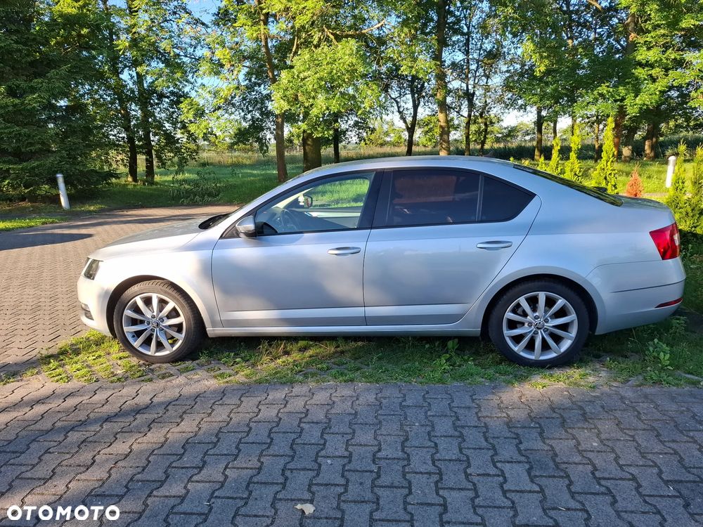 Skoda Octavia 1.4 TSI Business - 11