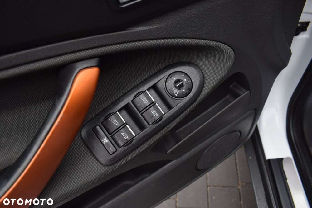 Ford Kuga - 18