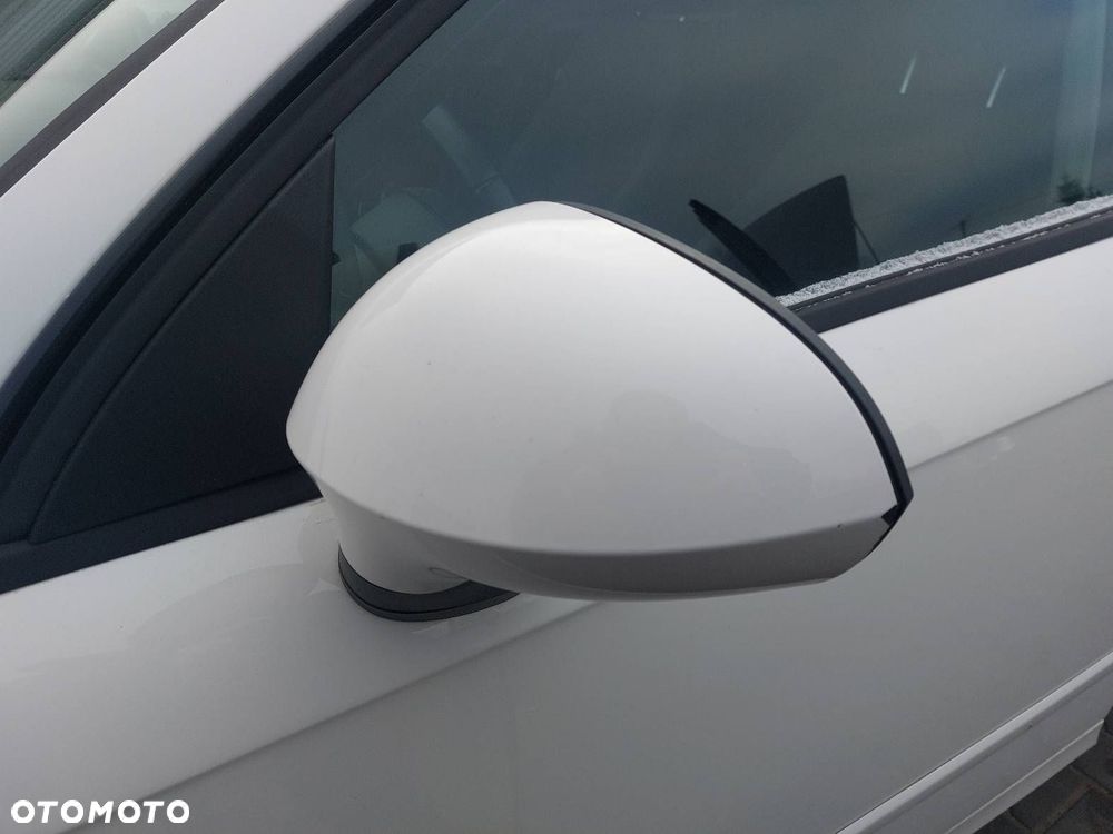LUSTERKO LEWE ELEKTRYCZNE SEAT EXEO I LB9A 8 PIN EU - 2