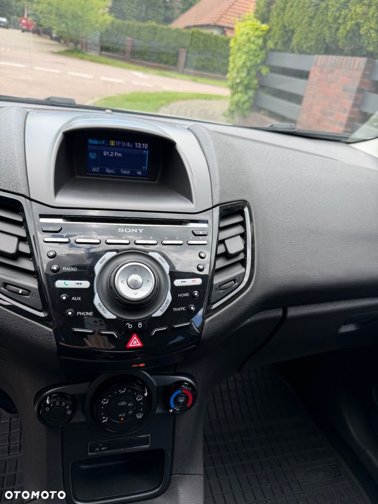 Ford Fiesta 1.0 EcoBoost SYNC Edition - 22