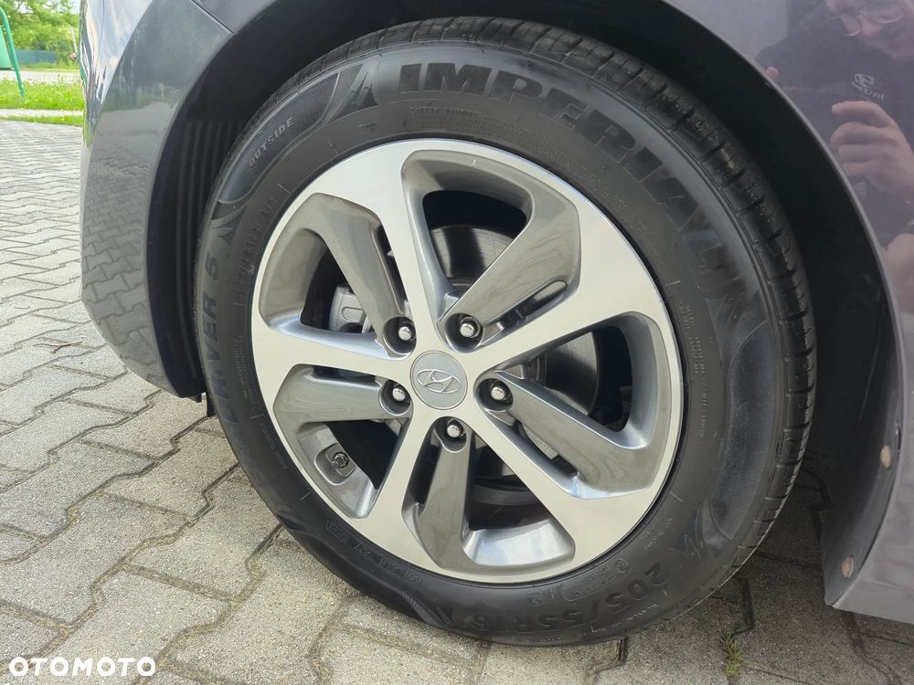 Hyundai i30 blue Kombi 1.6 GDi Trend - 28