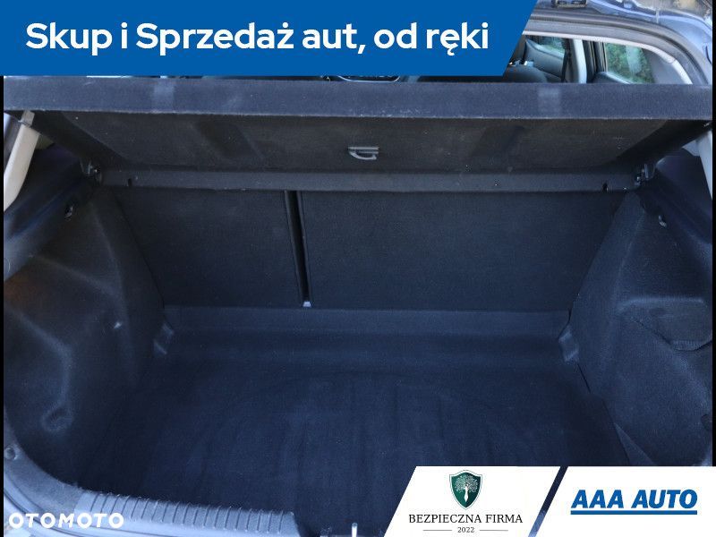Kia Ceed - 14