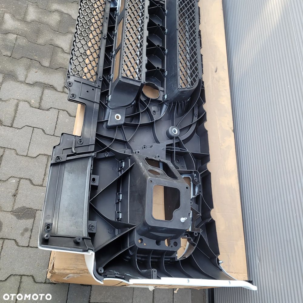 ZDERZAK IVECO STRALIS NOWY ORYGINAŁ 5801977402 BIAŁY CHWALIM116 - 6