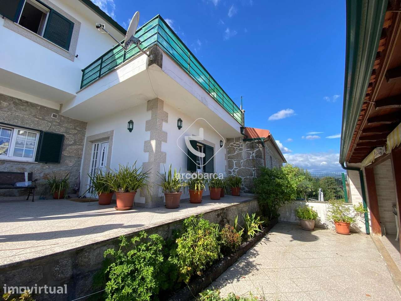 Moradia T3 com Jardim, Vistas e Garagem em Parada – Arcos de Valdevez - Grande imagem: 4/39