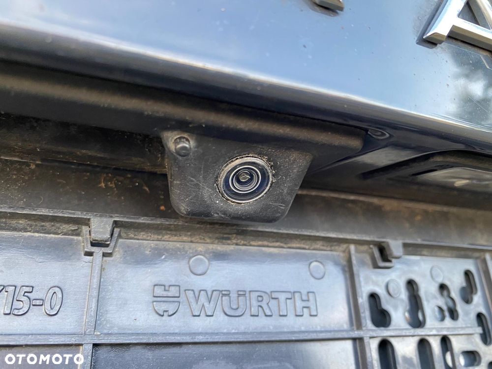 Volkswagen Touran 2.0 TDI SCR DSG Move - 18