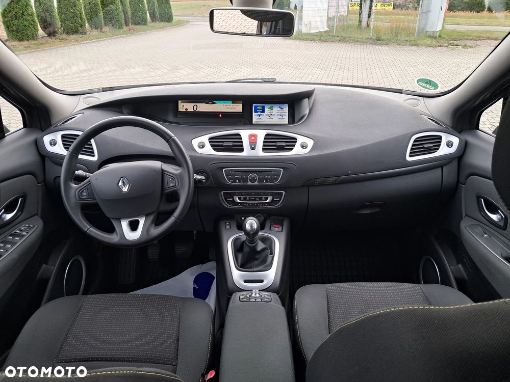 Renault Scenic 1.6 16V Luxe Privilege - 2