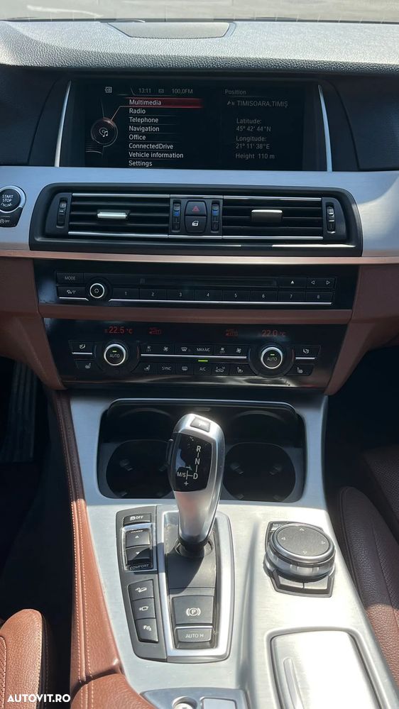 BMW Seria 5 530d xDrive - 10