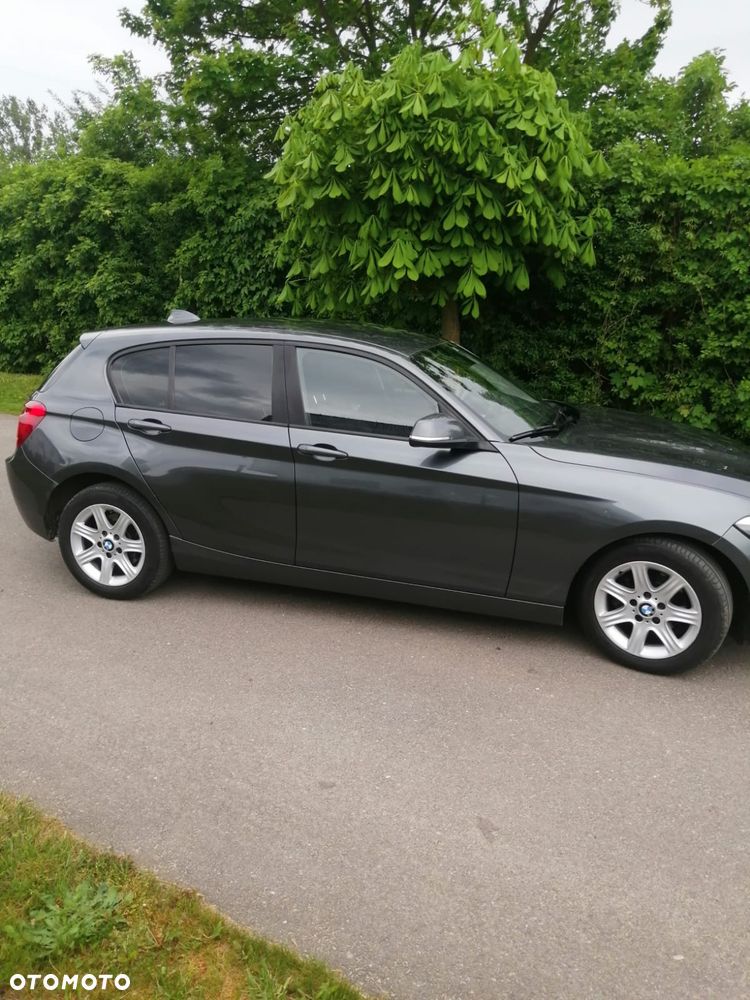 BMW Seria 1 116d Sport Line - 5