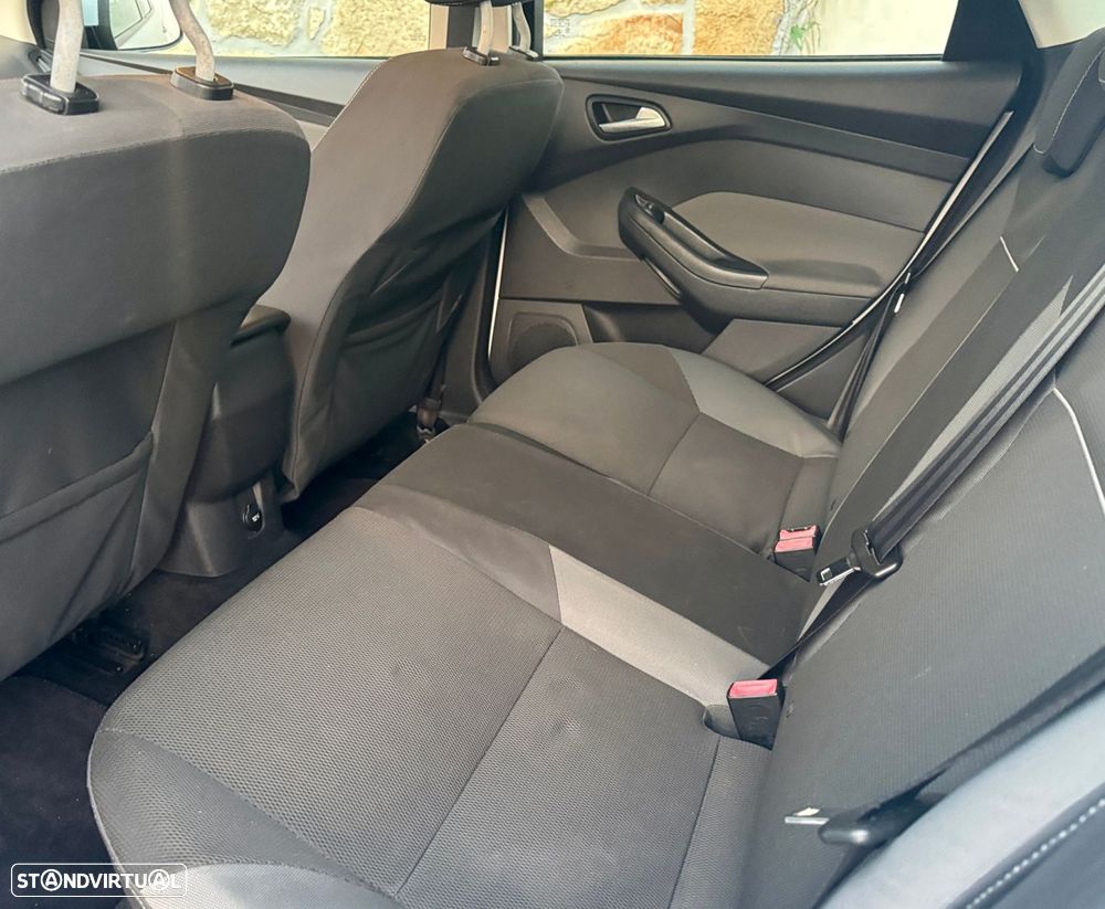 Ford Focus SW 1.6 TDCi Titanium - 14