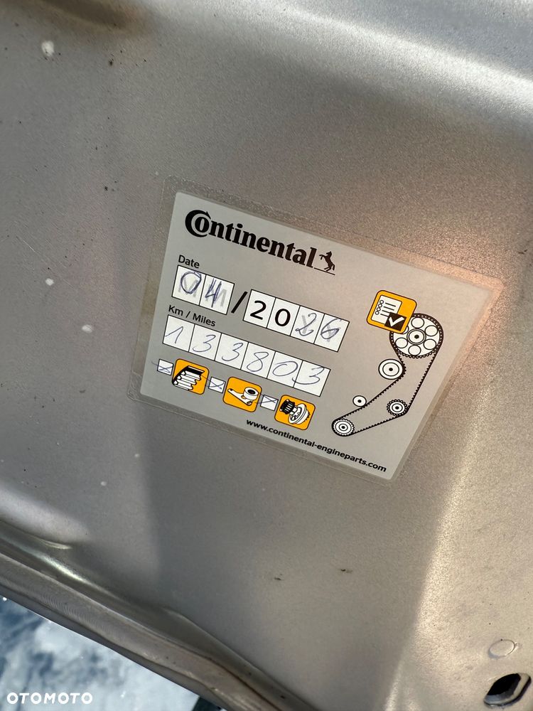 Ford Grand C-MAX - 32