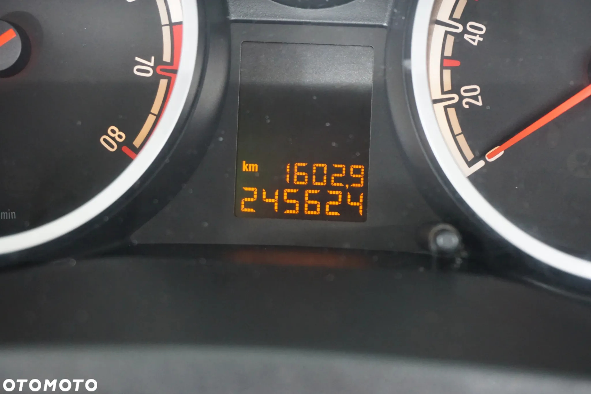Opel Corsa 1.4 16V Enjoy - 22